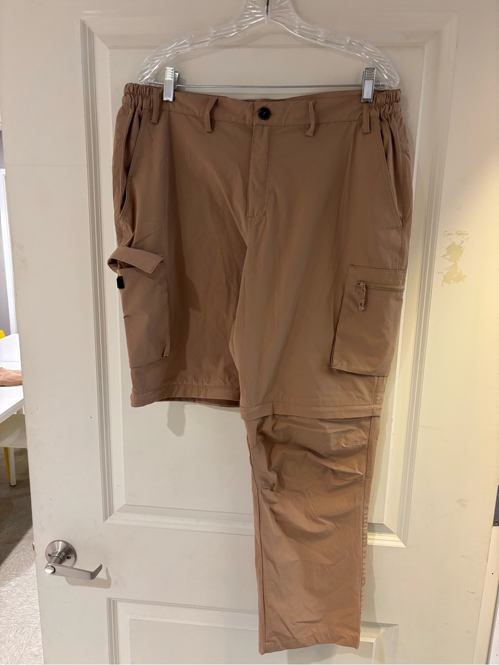 Gash Hao Men’s Convertible Pants With Waist Size Of 36 And Inseam Of 30. EUC